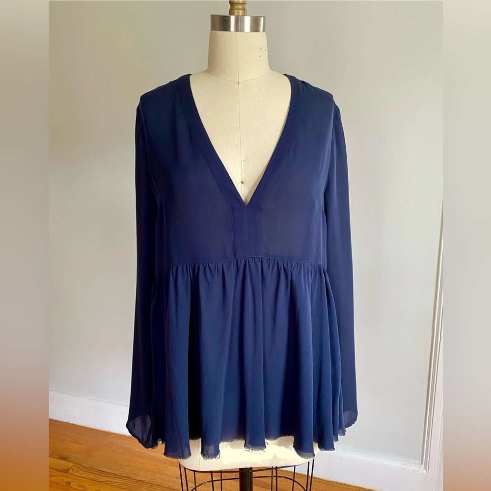 Elizabeth & James | Navy 100% Silk Long Sleeve V-Neck Blouse | Sz Large